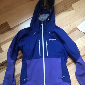 Women’s Patagonia shell